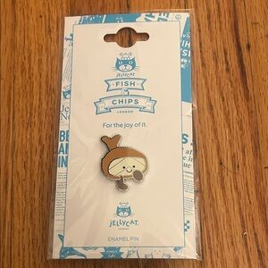 Jellycat Lily Fish & Chips Enamel Pin - Brown and White